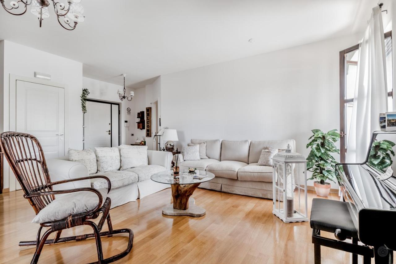 B&B A Casa Di Giulia Guidonia Montecelio ภายนอก รูปภาพ