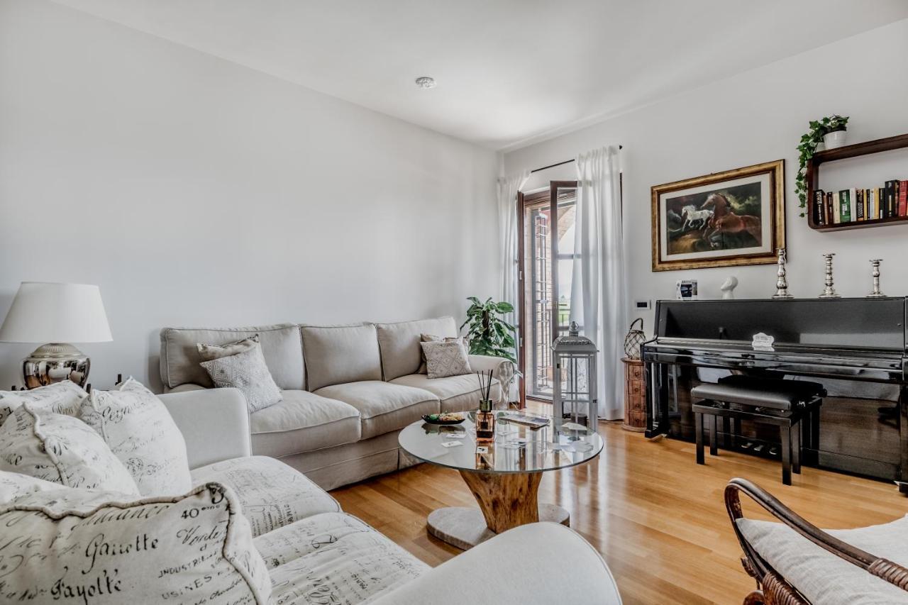 B&B A Casa Di Giulia Guidonia Montecelio ภายนอก รูปภาพ