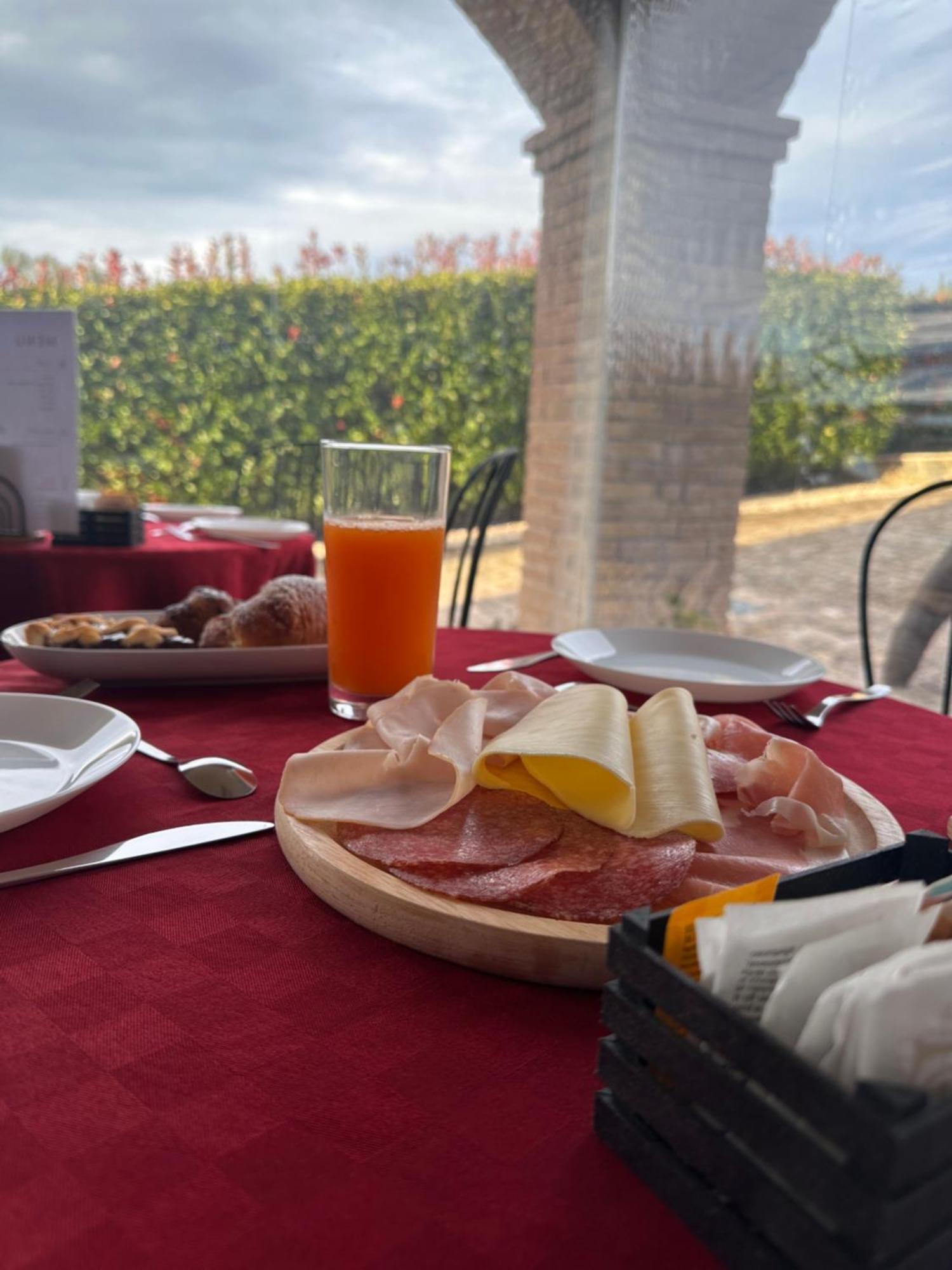 B&B A Casa Di Giulia Guidonia Montecelio ภายนอก รูปภาพ